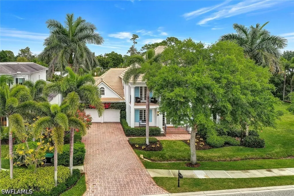 1427 Hemingway Place Naples FL 34103