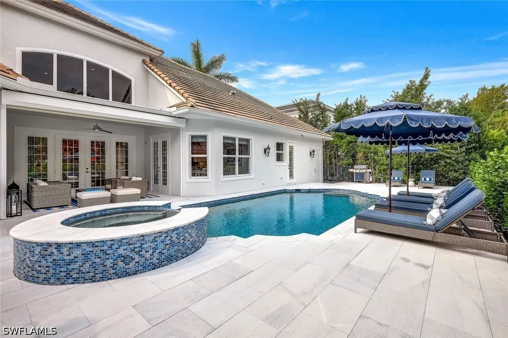 1427 Hemingway Place Naples FL 34103
