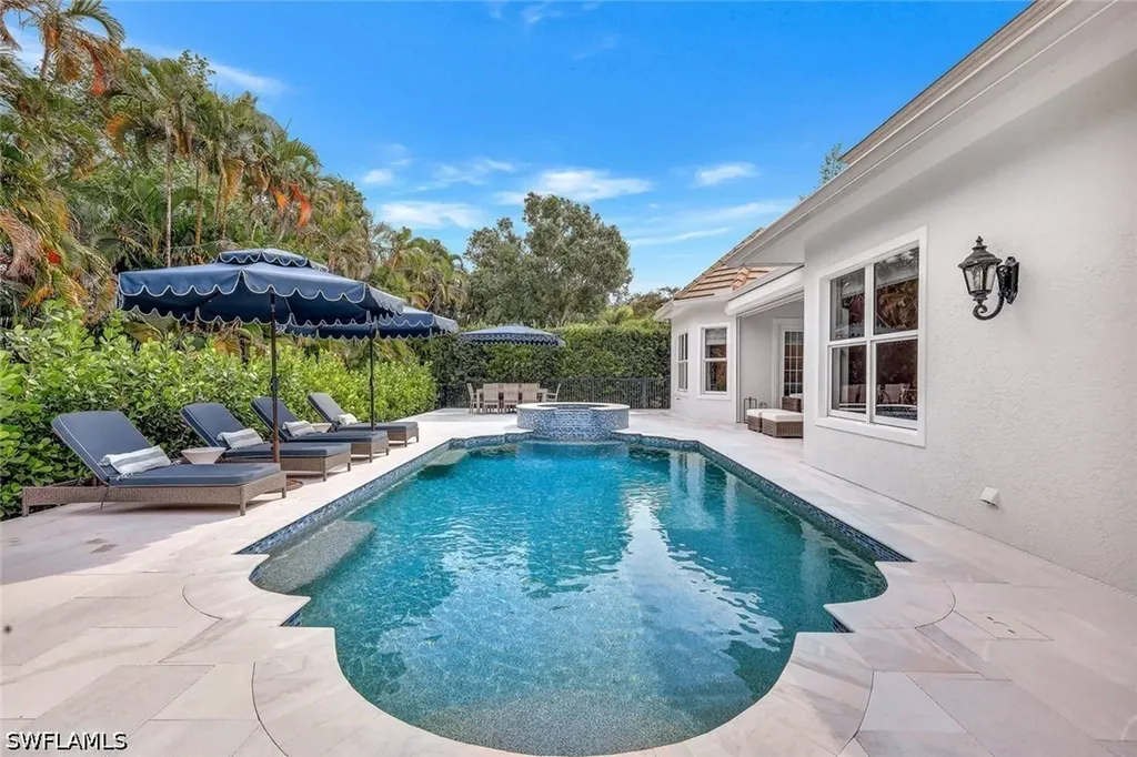 1427 Hemingway Place Naples FL 34103