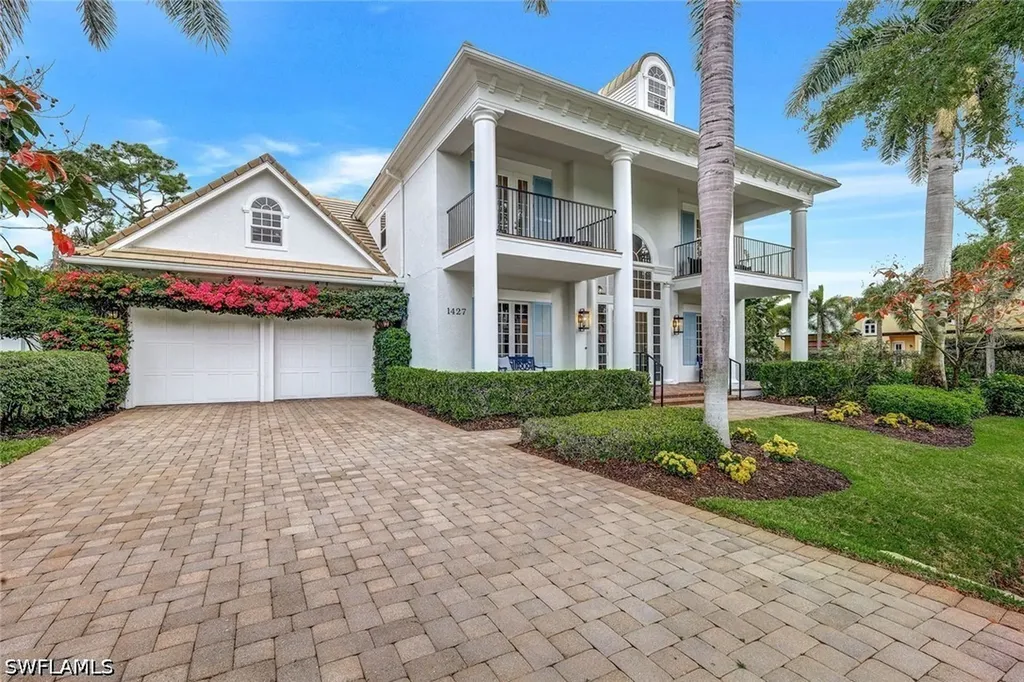 1427 Hemingway Place Naples FL 34103
