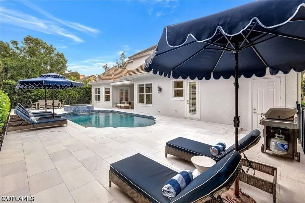 1427 Hemingway Place Naples FL 34103
