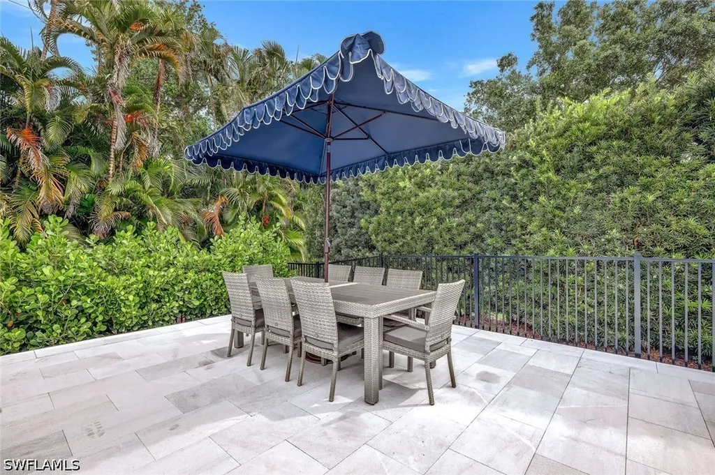 1427 Hemingway Place Naples FL 34103