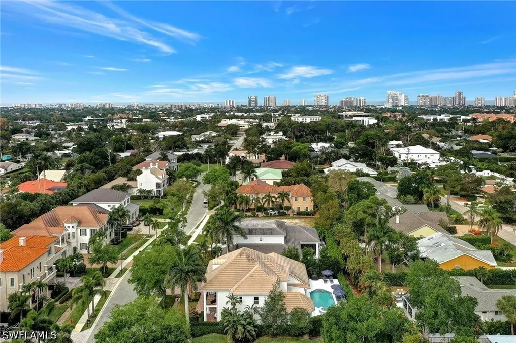 1427 Hemingway Place Naples FL 34103