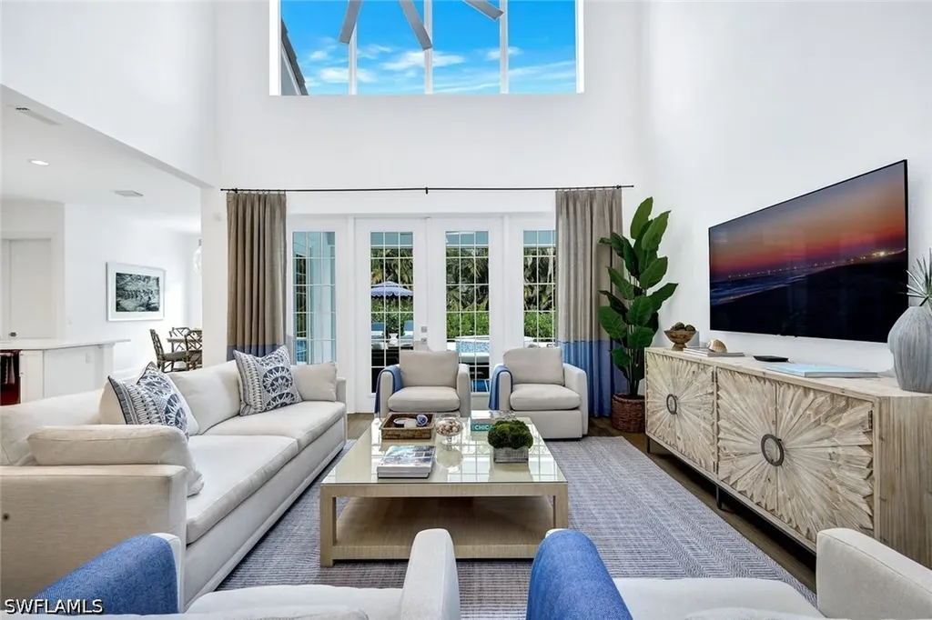 1427 Hemingway Place Naples FL 34103