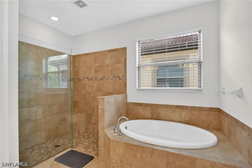 16380 Aberdeen Way Naples FL 34110