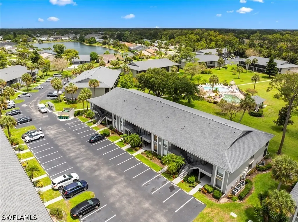 1208 Commonwealth Circle Naples FL 34116