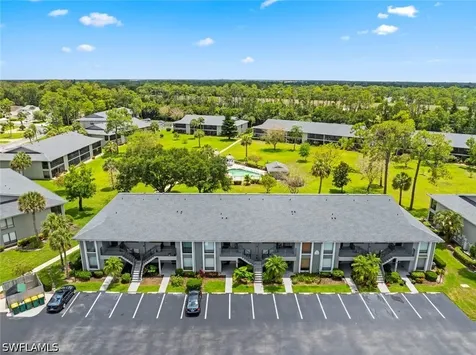 1208 Commonwealth Circle Naples FL 34116