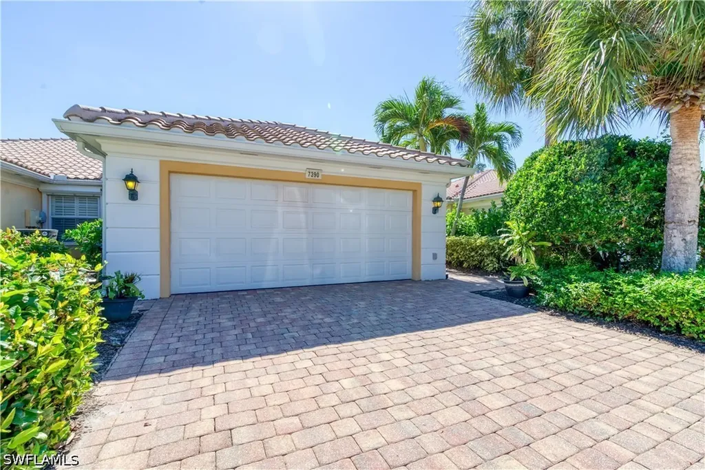 7390 Emilia Lane Naples FL 34114