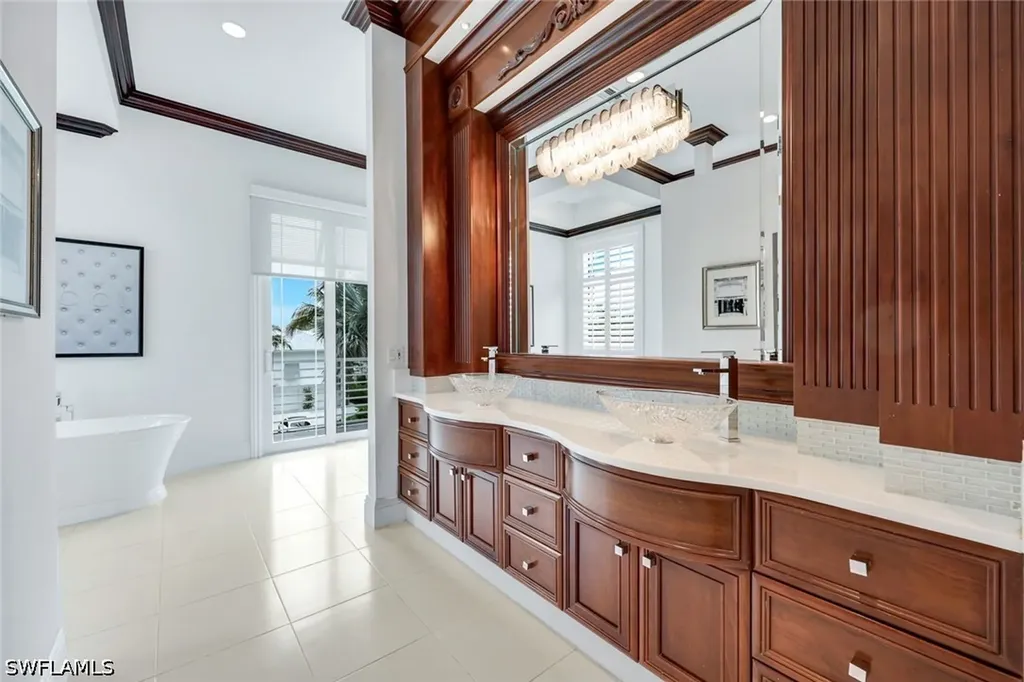 434 Conners Avenue Naples FL 34108
