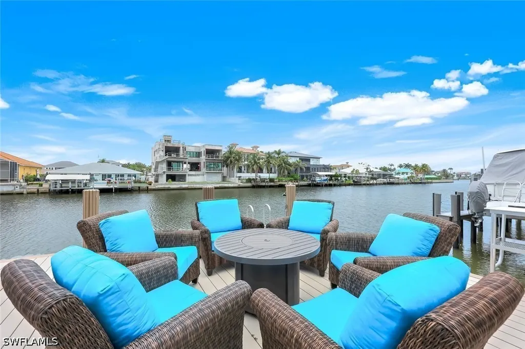 434 Conners Avenue Naples FL 34108