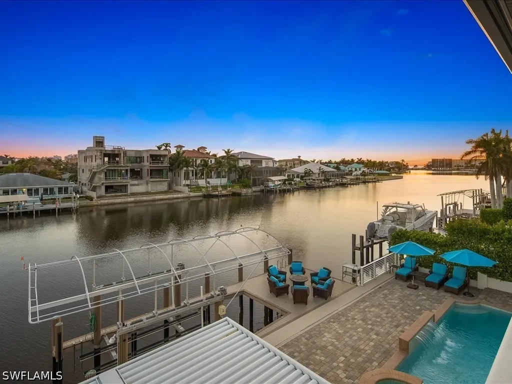 434 Conners Avenue Naples FL 34108