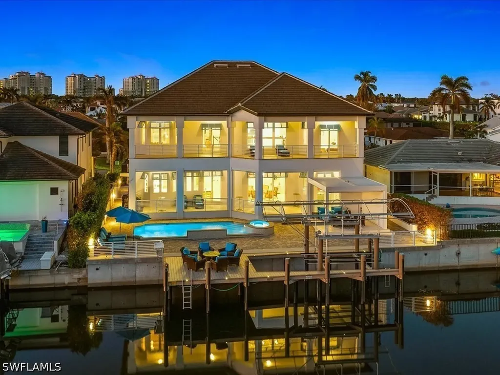 434 Conners Avenue Naples FL 34108