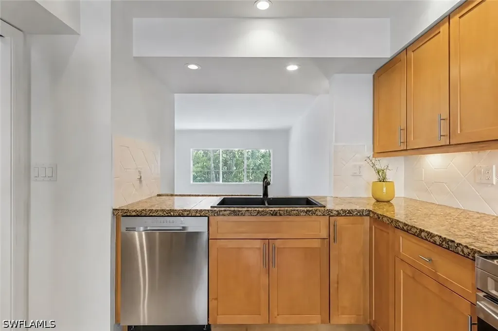 322 Sugar Pine Lane Naples FL 34108