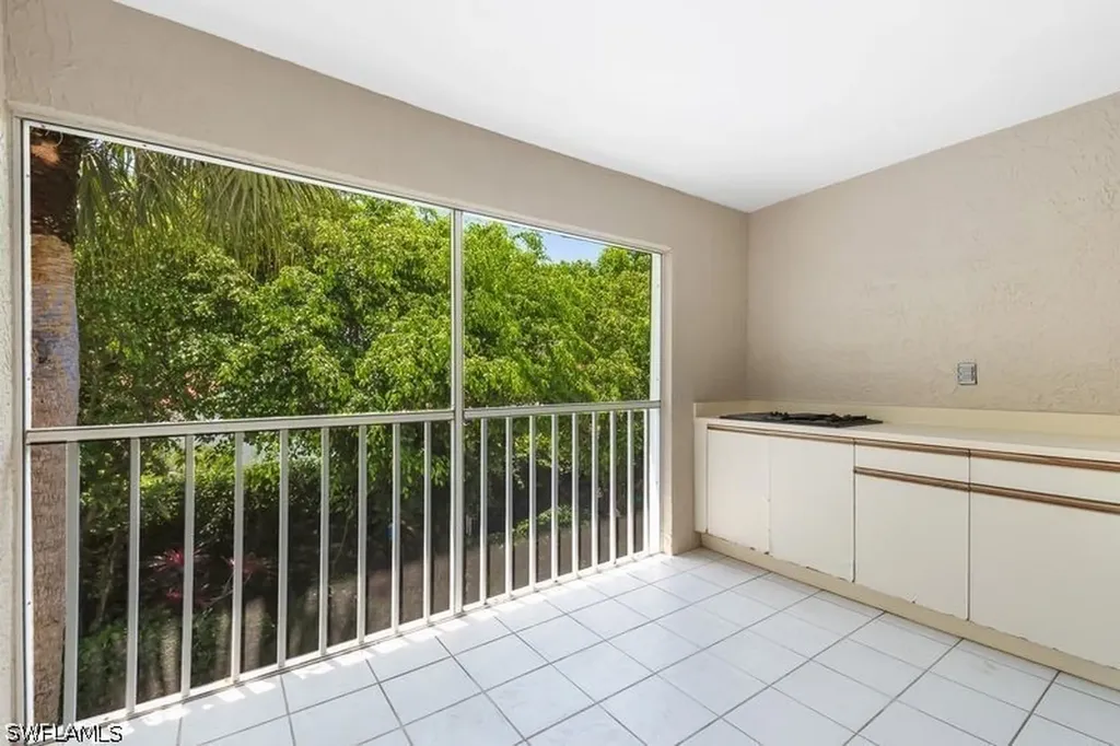 815 Gulf Pavilion Drive Naples FL 34108