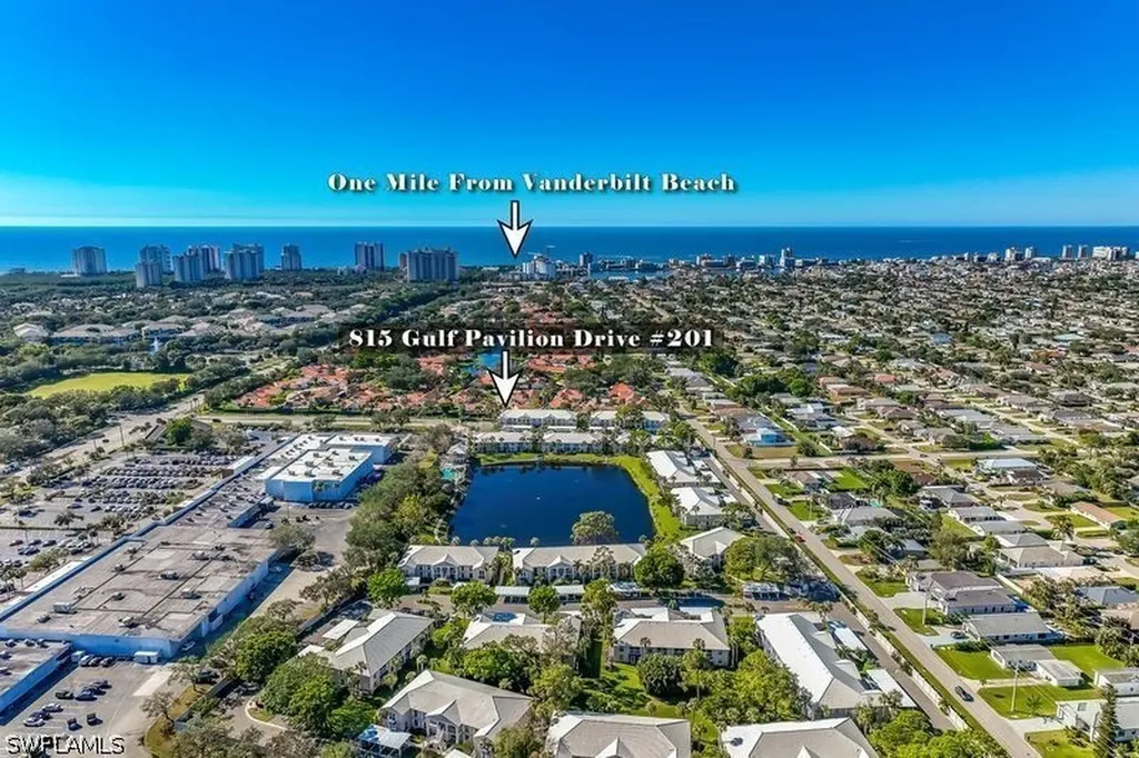 815 Gulf Pavilion Drive Naples FL 34108