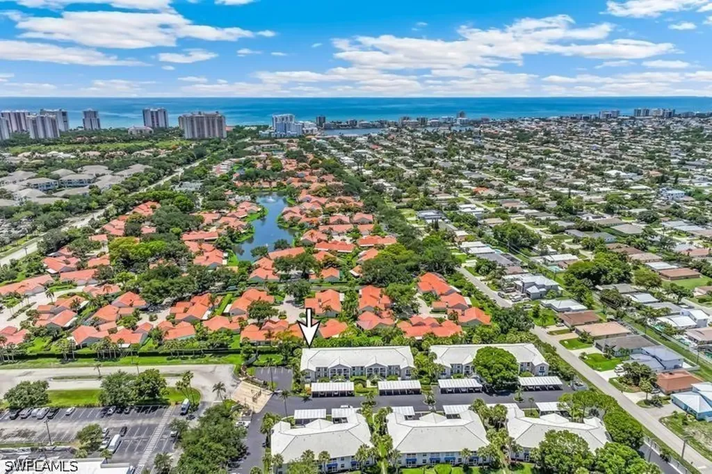 815 Gulf Pavilion Drive Naples FL 34108