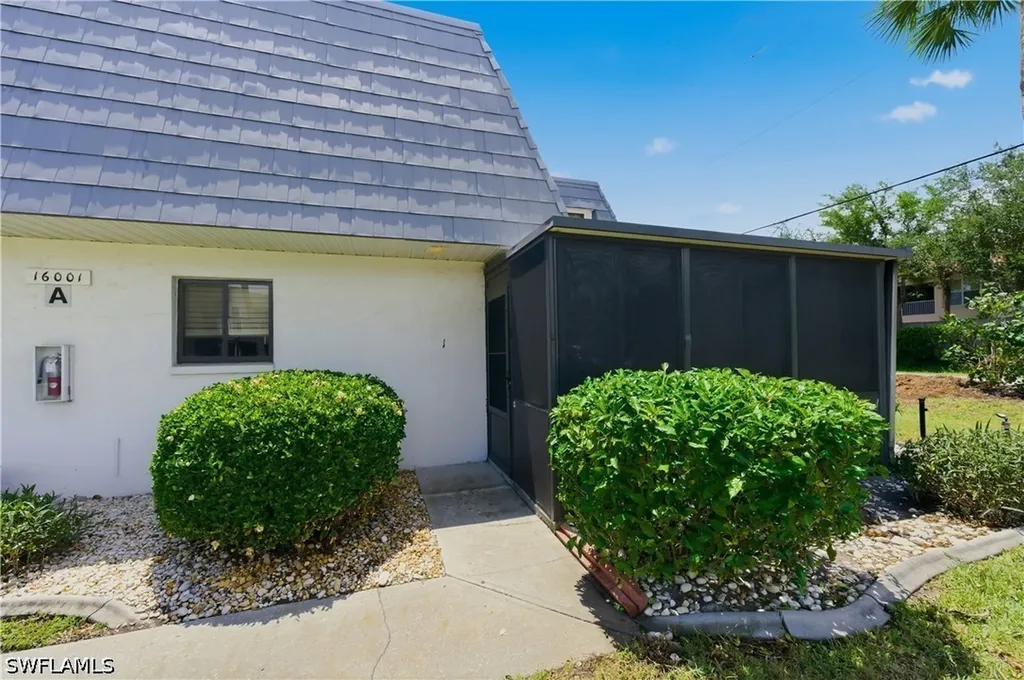 16001 Amberwood Lake Court Fort Myers FL 33908