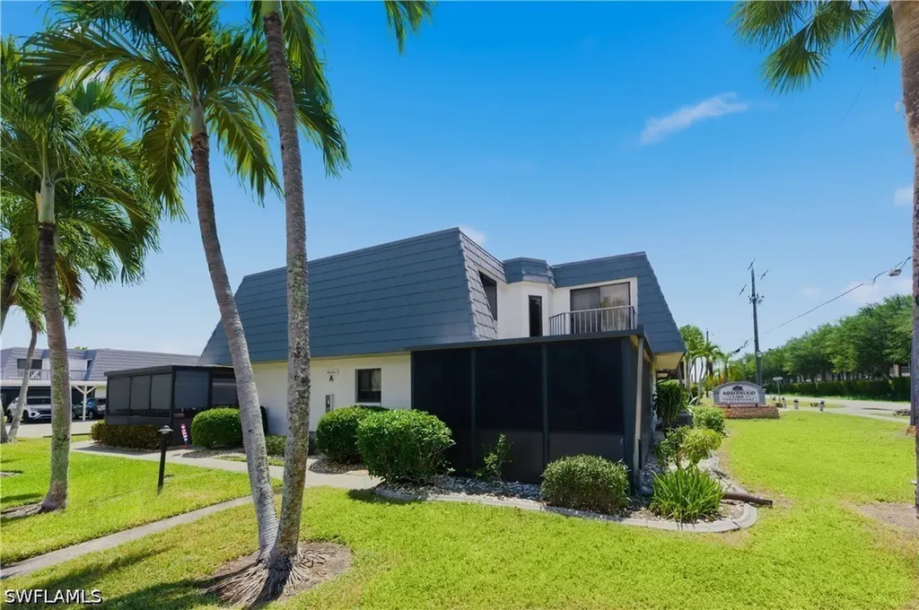 16001 Amberwood Lake Court Fort Myers FL 33908