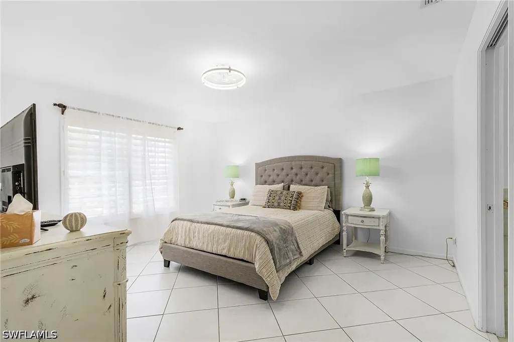 760 Wiggins Lake Drive Naples FL 34110