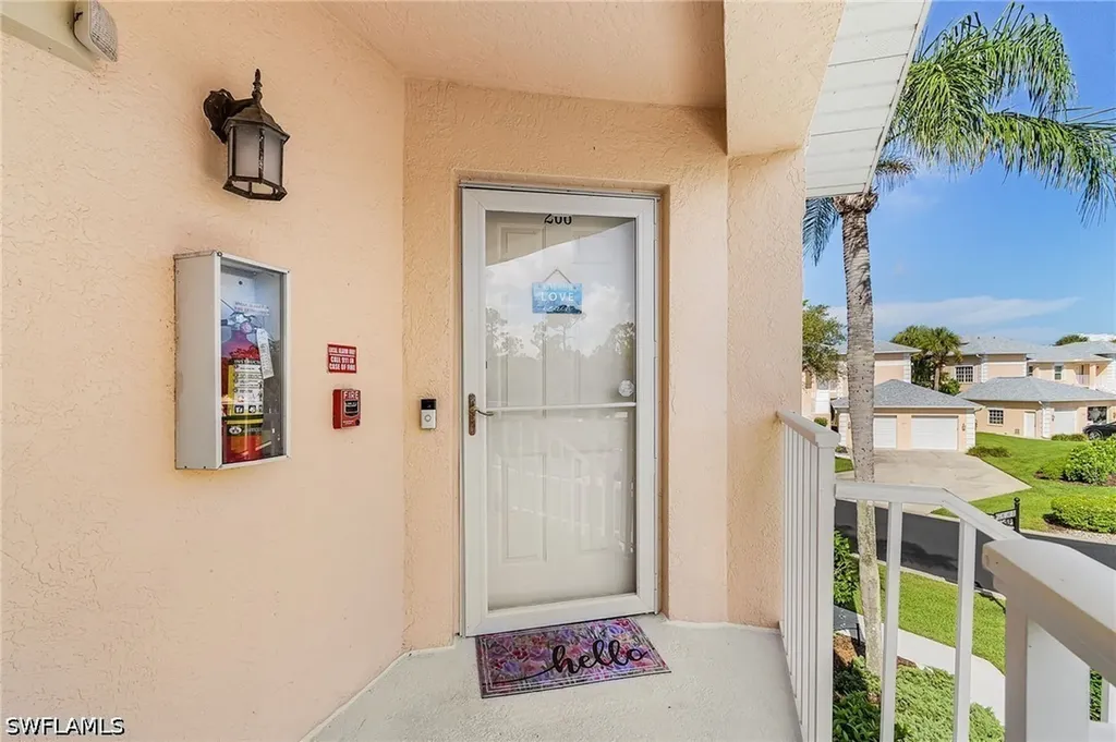760 Wiggins Lake Drive Naples FL 34110