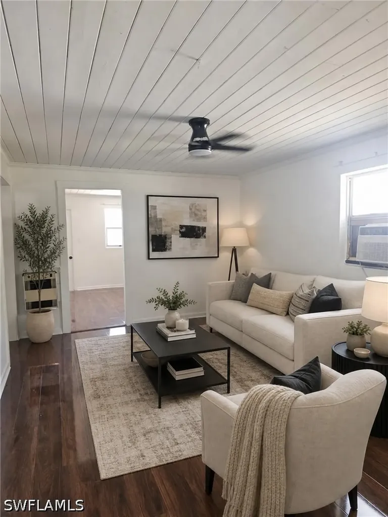 2657 Lafayette Street Fort Myers FL 33916
