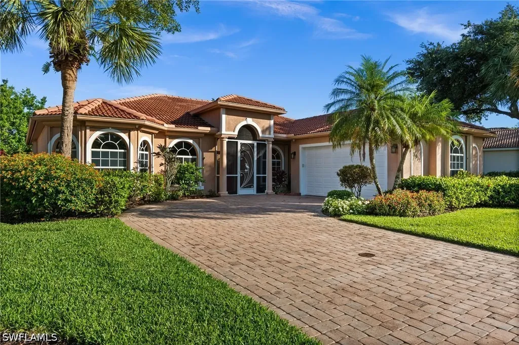 3972 Ruxton Road Naples FL 34116