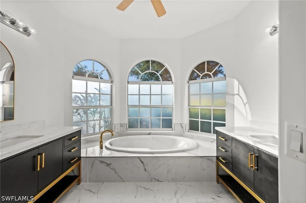 3972 Ruxton Road Naples FL 34116