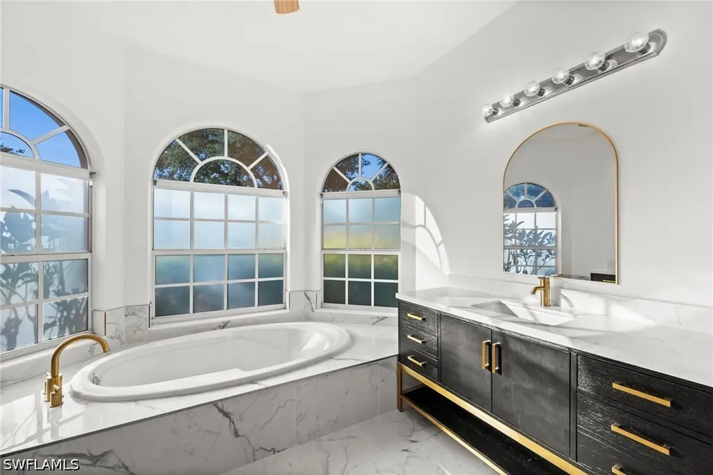 3972 Ruxton Road Naples FL 34116