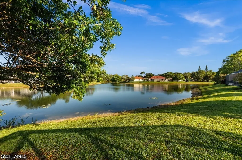 3972 Ruxton Road Naples FL 34116