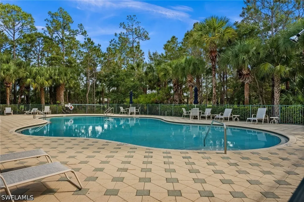 3972 Ruxton Road Naples FL 34116