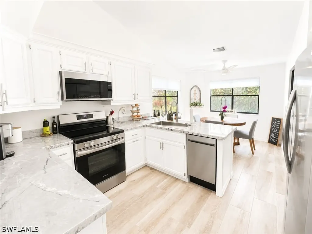 27123 Kindlewood Lane Bonita Springs FL 34134