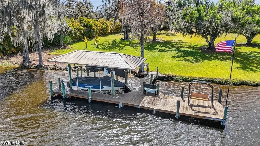 1964 Rialto Way Alva FL 33920