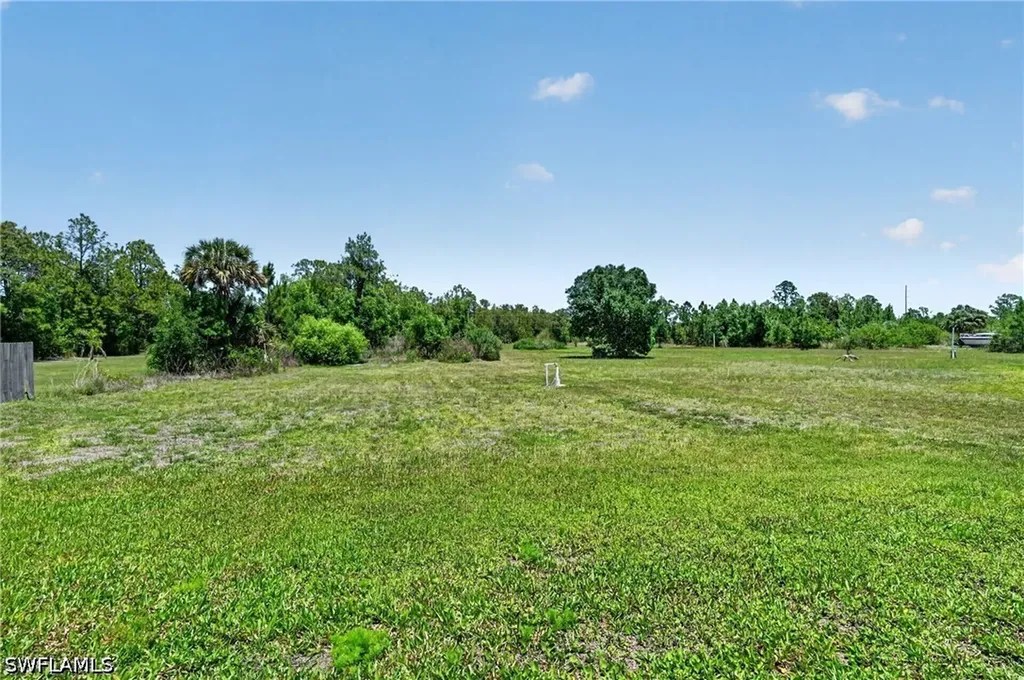 2973 47th Avenue NE Naples FL 34120