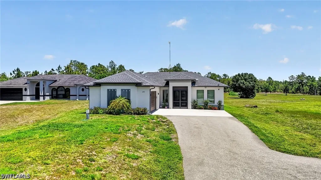 2973 47th Avenue NE Naples FL 34120