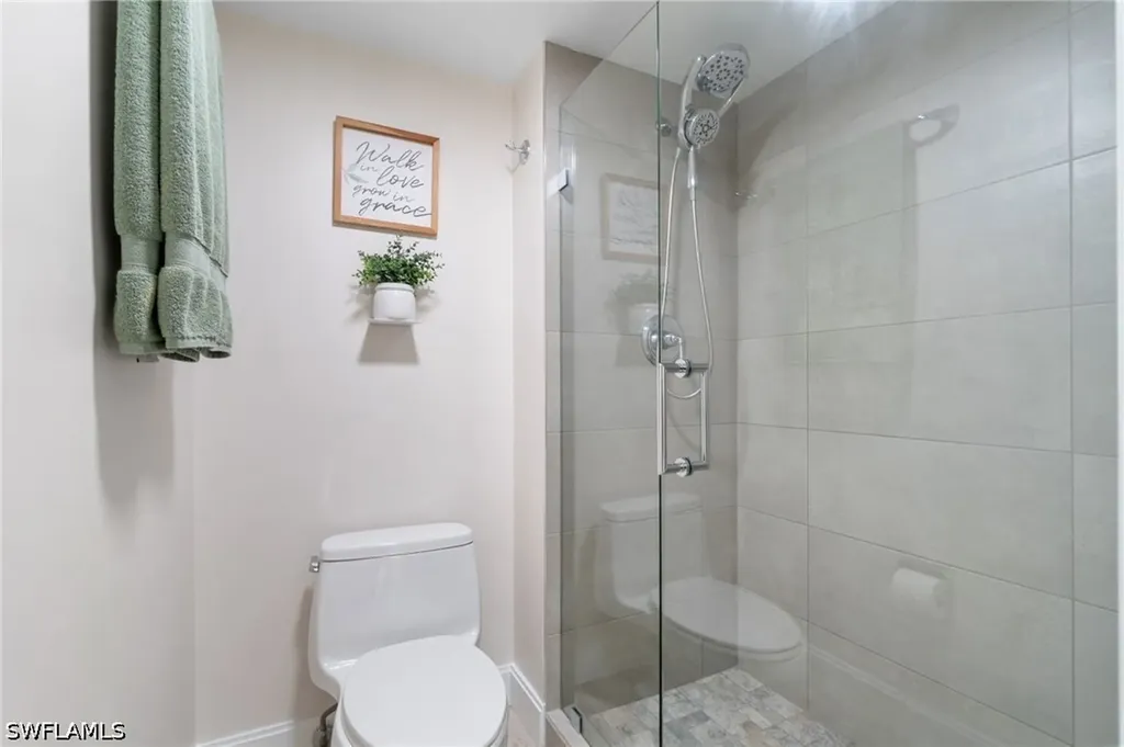 1526 Oyster Catcher Point Naples FL 34105