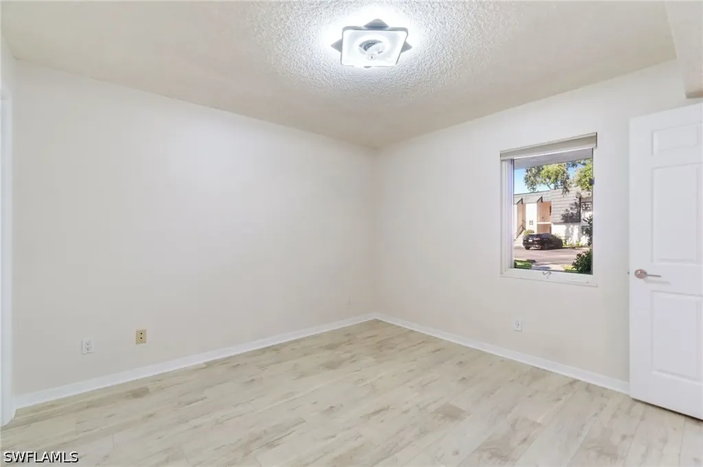 1526 Oyster Catcher Point Naples FL 34105