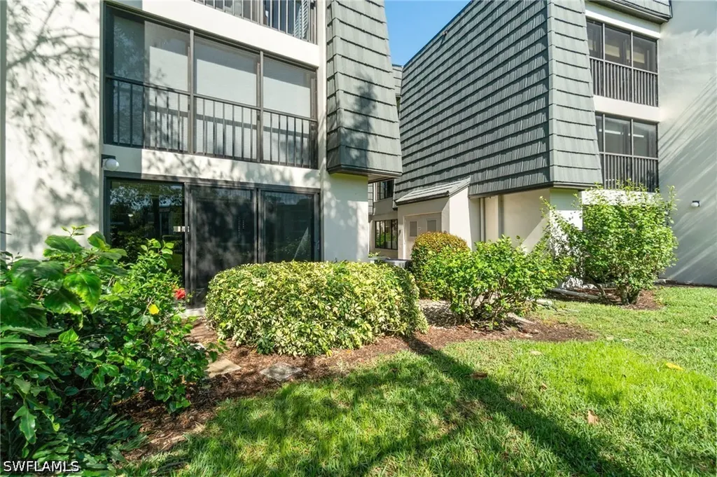 1526 Oyster Catcher Point Naples FL 34105