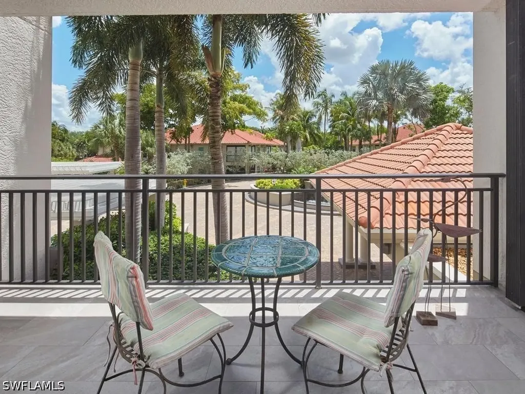 7225 Pelican Bay Boulevard Naples FL 34108