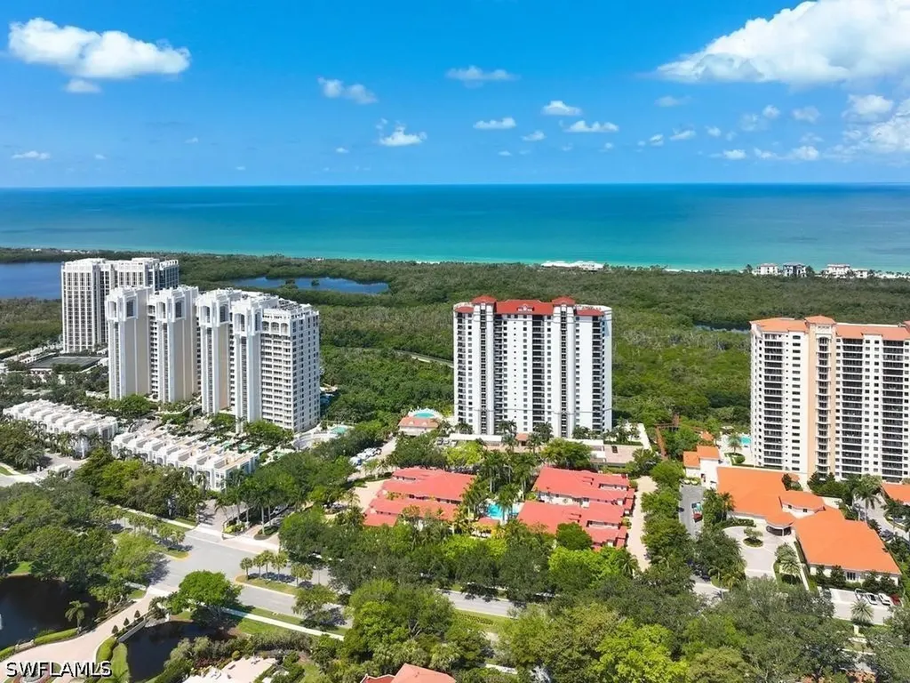 7225 Pelican Bay Boulevard Naples FL 34108