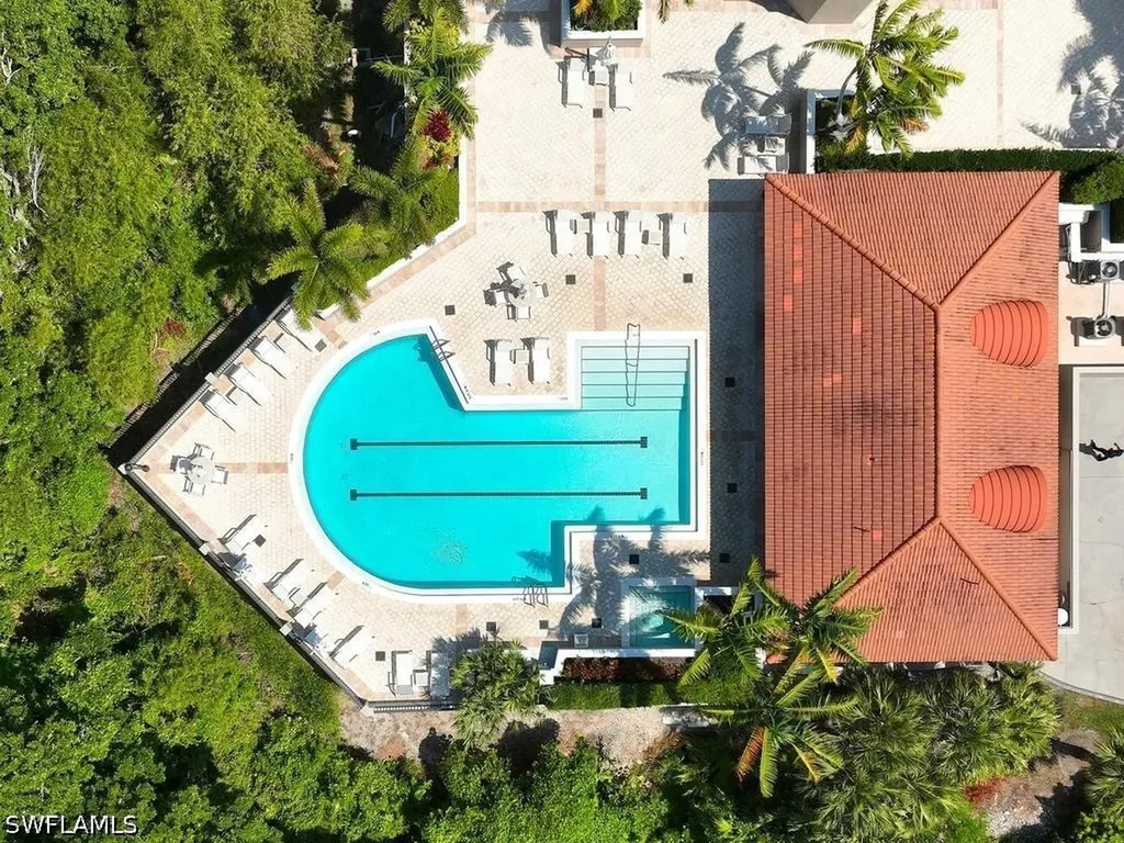 7225 Pelican Bay Boulevard Naples FL 34108