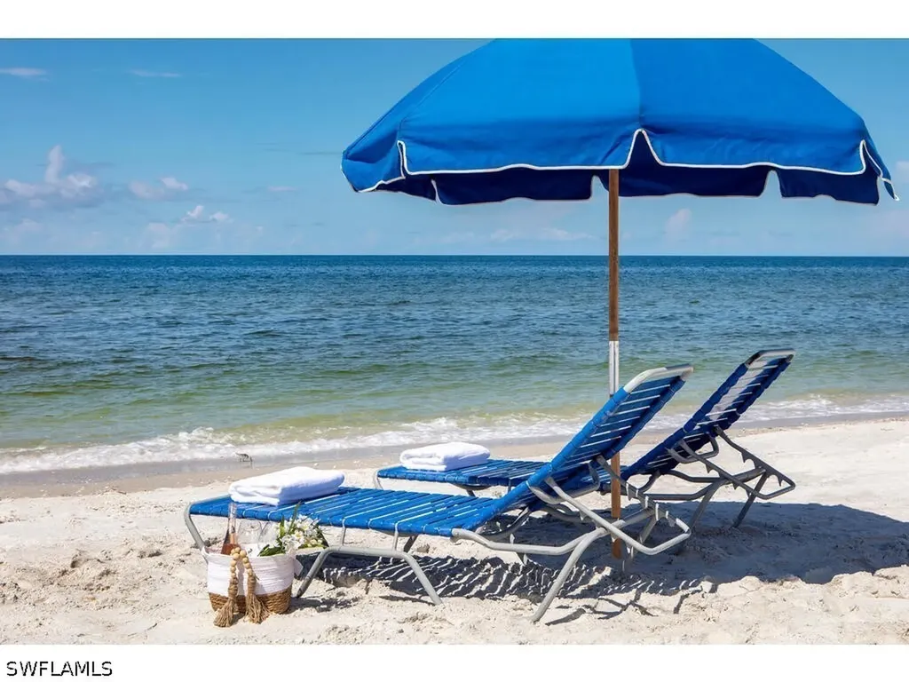 7225 Pelican Bay Boulevard Naples FL 34108
