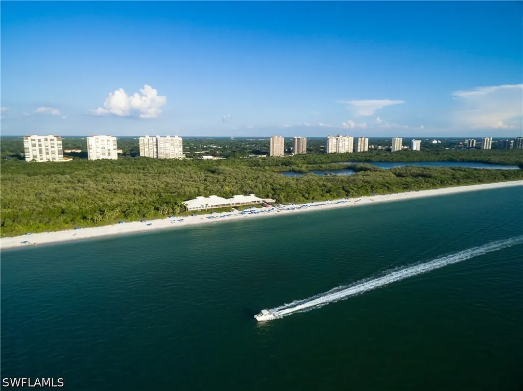 7225 Pelican Bay Boulevard Naples FL 34108