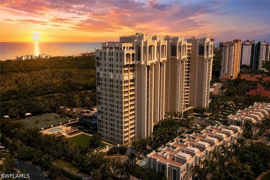 Naples FL, 7117 Pelican Bay Boulevard, Unit 16
