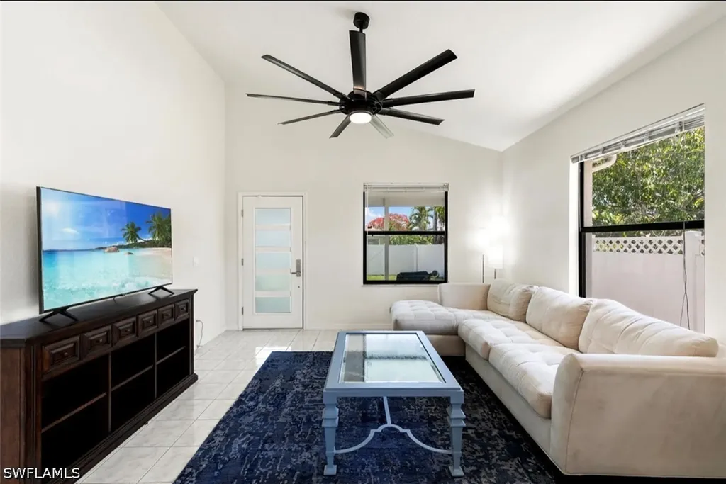 594 108th Avenue N Naples FL 34108