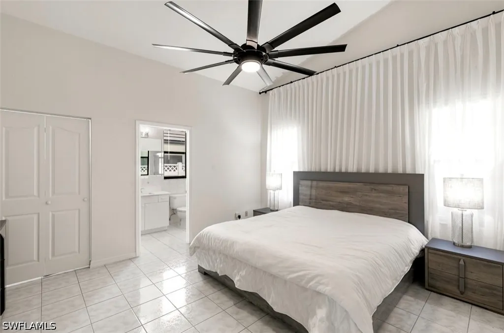 594 108th Avenue N Naples FL 34108