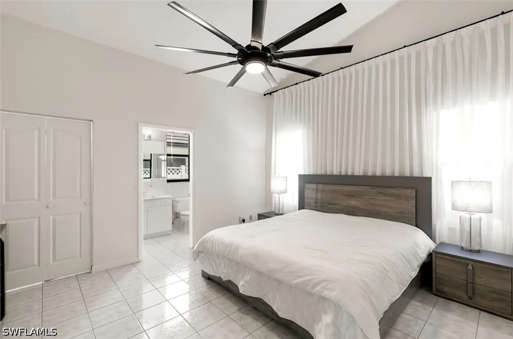 594 108th Avenue N Naples FL 34108