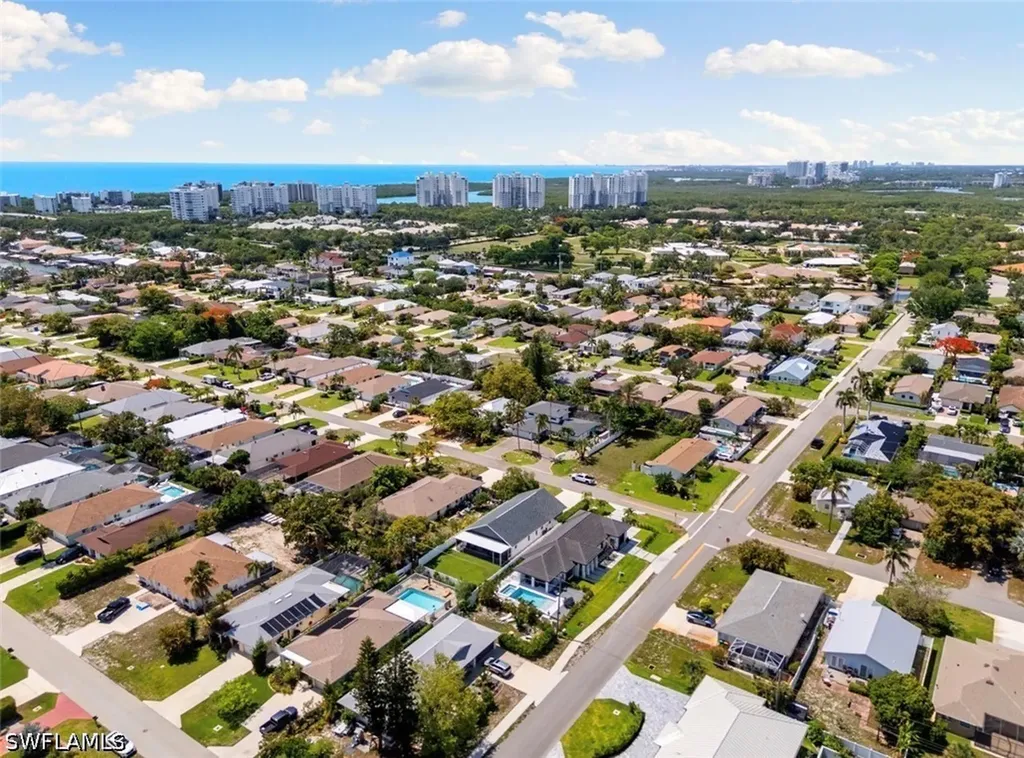 594 108th Avenue N Naples FL 34108