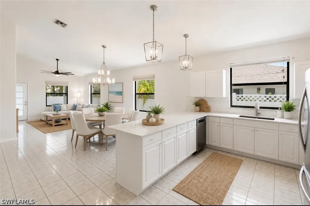 594 108th Avenue N Naples FL 34108