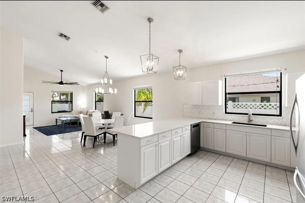 594 108th Avenue N Naples FL 34108