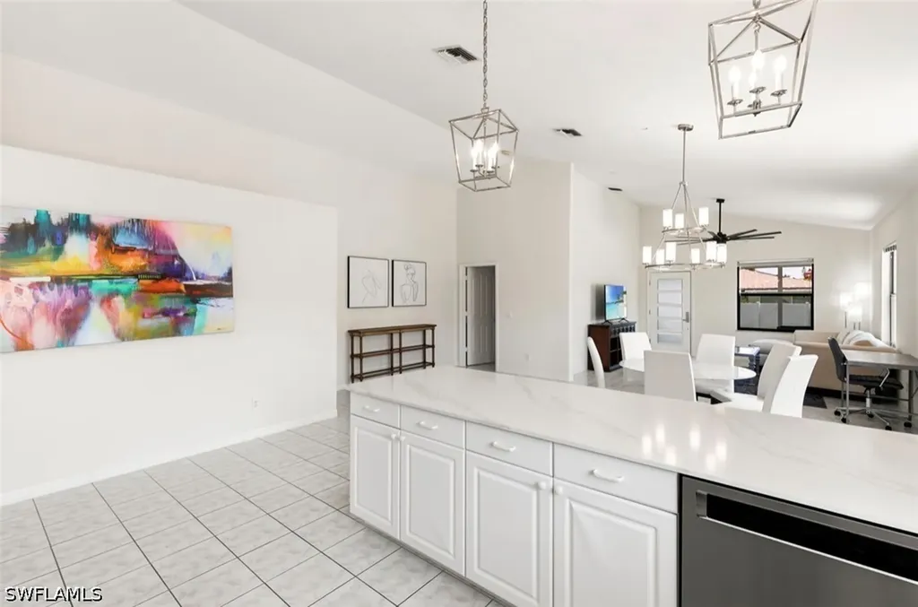 594 108th Avenue N Naples FL 34108